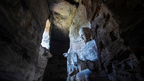 datong yungang grottoes in china