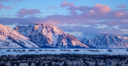 teton mountains near jackson, wyoming