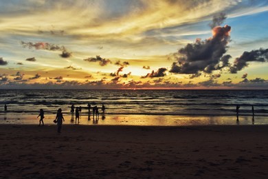 vanilla sky phuket karon beach