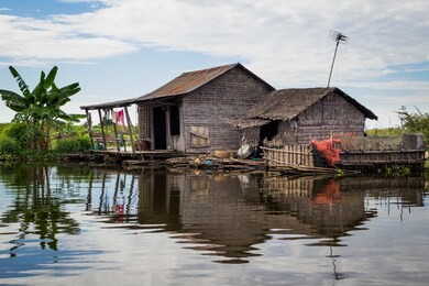 floating house, chong kneas village, tonle sap, cambodia