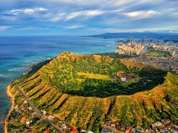 diamond head crater in hawaii.