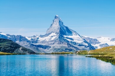 matterhorn with stellisee lake in zermatt, switzerland