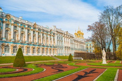 the catherine palace is a rococo palace located in the town of tsarskoye selo (pushkin), 25 km south-east of st. petersburg, russia.