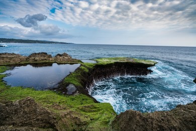 nusa lembongan cliffs in bali