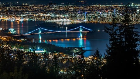 lions gate bridge, long exposure at night. beautiful british columbia, canada.
