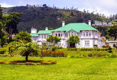 old english colonial style hotel in nuwara eliya