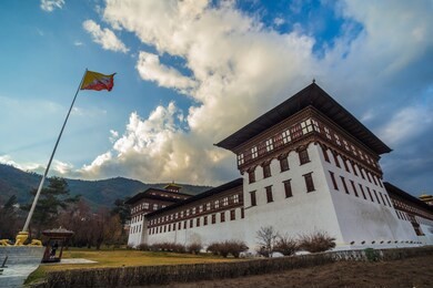 tashichho dzong in thimpu , bhutan