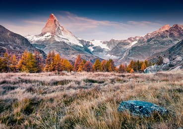 stunning morning view of grindjisee lake with matterhorn / cervino peak on background. fantastic autumn sunrise in swiss alps, zermatt resort location, switzerland, europe. 