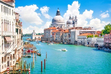 canal grande and basilica di santa maria della salute, venice, italy