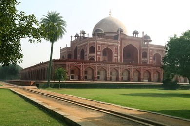 humayun's tomb of mughal emperor in indian humayun designed by persian architect mirak mirza ghiyas in new delhi, india. tomb was commissioned by humayun's wife empress bega begum in 1569-70.