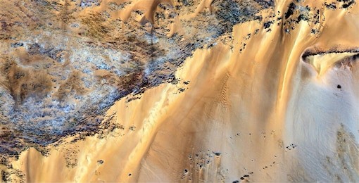 golden cliffs, tribute to pollock, abstract photography of the deserts of africa from the air, aerial view, abstract expressionism, contemporary photographic art, abstract naturalism,