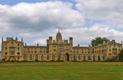 st john's college new court panoramic view of the st. john's college (new court), cambridge, uk
