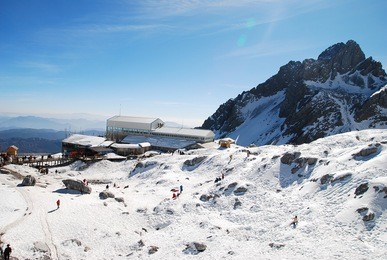 jade dragon snow mountain lijiang city, yunnan china