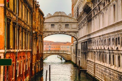 bridge of sighs in venice, italy. venice's famous bridge of sighs was designed by antonio contino and was built at the beginning of the 17th century.