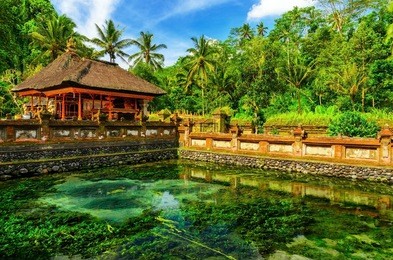 tirta empul temple. bali, indonesia.