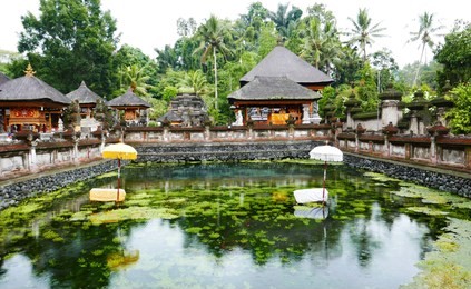 fabulous pura tirta empul in bali