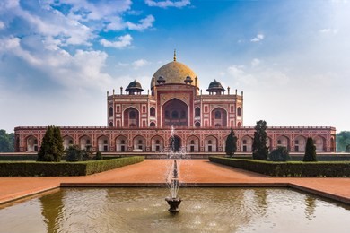 humayun's tomb under the sunset with beautiful sky