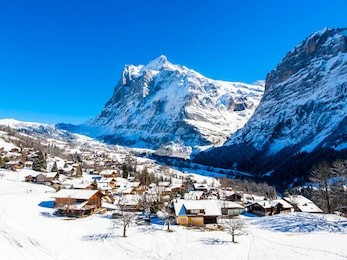 winter landscape in grindelwald at sunrise, behind the mittelhorn and wetterhorn, wetterhorn, interlaken-oberhasli, bernese oberland, canton of bern, switzerland