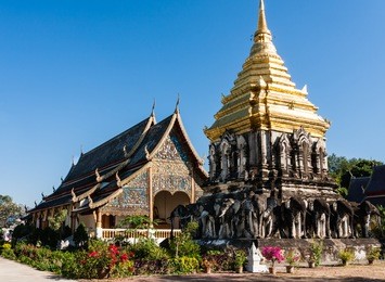 chedi chang lom and viharn, wat chiang man, chiang mai, thailand
