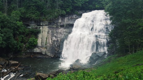 north carolina largest water fall 