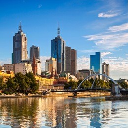 melbourne skyline at sunrise from southbank