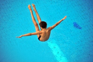 participant(s) of the spring-board diving championship.
