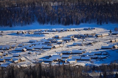 winter north xinjiang's kanas lake & hemu village in the winter，sonw and ice world