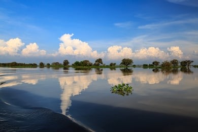 boat trip on the tonle sap, cambodia
