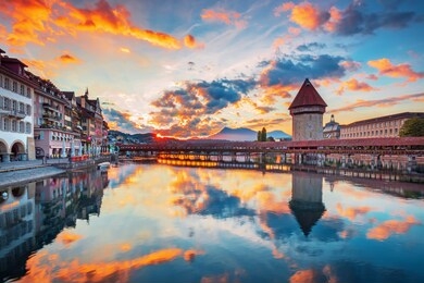 scenic city center view of lucerne with famous chapel bridge and lake lucerne (vierwaldstattersee), canton of lucerne, switzerland