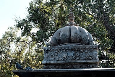 detail of the metal dome on top of a chiseled pavilion in saheliyon ki bari or the garden of maidens in udaipur, rajasthan, india.