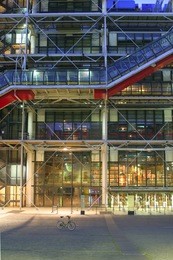 pompidou center - detail in night - paris