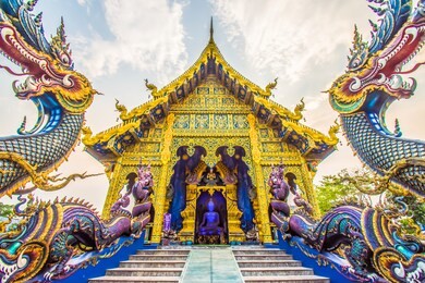 wat rong sua ten or rong sua ten temple  this place is a popular tourist attraction in chiang rai. the beautiful statues in thailand.