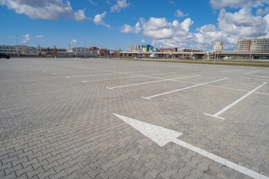 parking lot_站酷海洛_正版图片_视频_字体_音乐素材交易平台_站酷旗