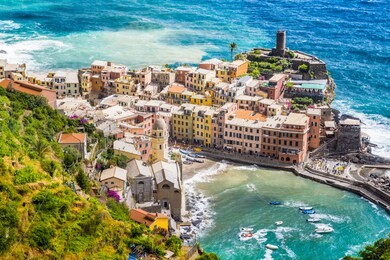 beautiful view of vernazza, one of the five famous fisherman villages of cinque terre, liguria, italy