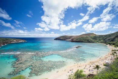 hanauma bay, snorkeling paradise in hawaii