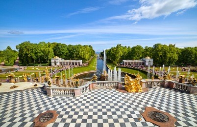 grand cascade in pertergof, saint-petersburg, russia.