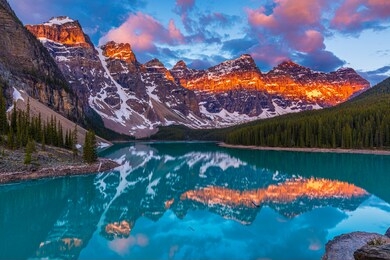 moraine lake in banff national park