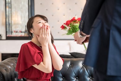 the woman who is proposed to in a luxurious hotel