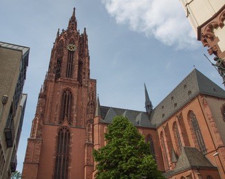 st bartholomaus frankfurter dom cathedral in roemerberg frankfurt am main germany