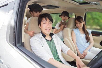 family going out for a drive