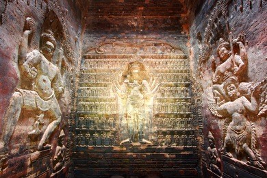 bas-relief if prasat kravan at siem reap kambodia
