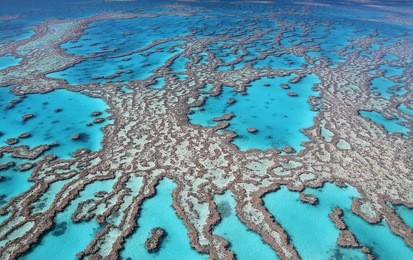 reef fingers leading to the horizon