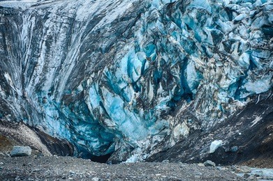 detailed photo of the icelandic glacier ice with a incredibly vivid colors and a nice texture