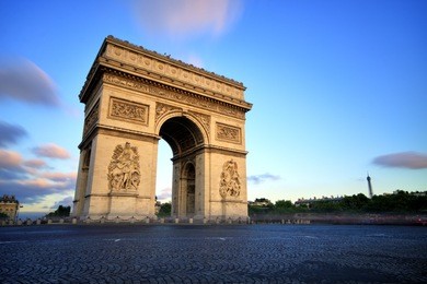 arc de triomphe at sunset, paris