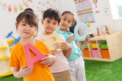 kindergarten children in learning english