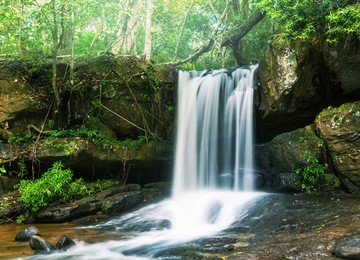 waterfall kbal spean,cambodia
