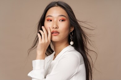 models of pink eye shadow on the eyelids bright makeup