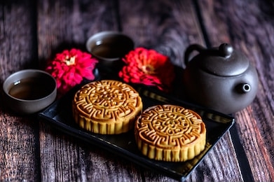 mid-autumn festival and moon cake