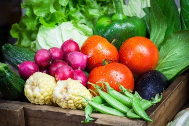 fresh vegetables on the sack cloth