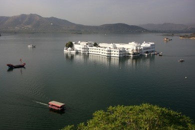 lake palace, jagniwas island, udaipur, rajasthan, india